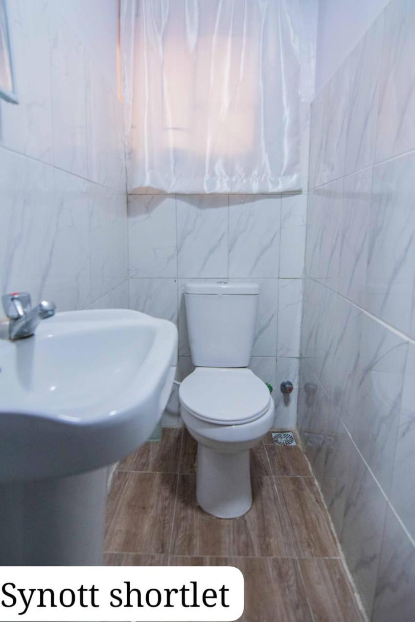 איקג'ה Synott Apartment מראה חיצוני תמונה