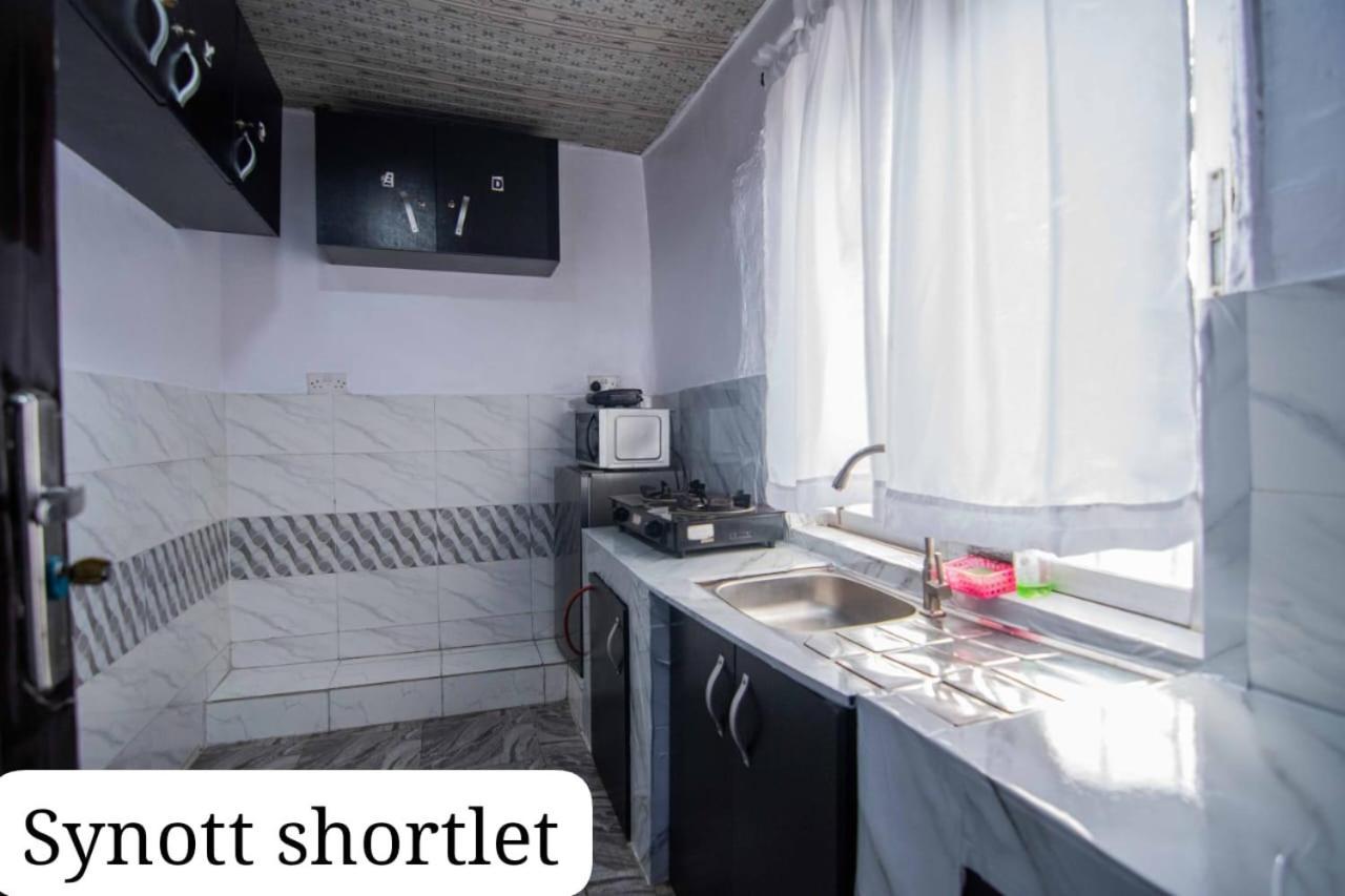איקג'ה Synott Apartment מראה חיצוני תמונה